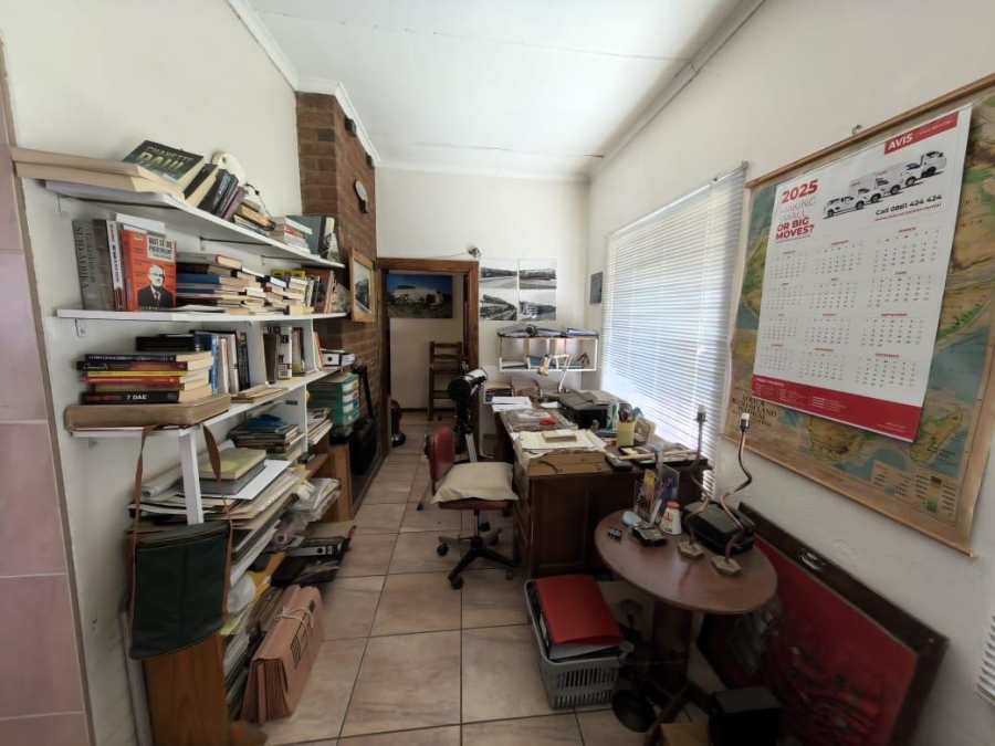 5 Bedroom Property for Sale in Hadison Park Northern Cape